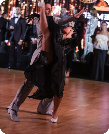 Занятия в школе танцев